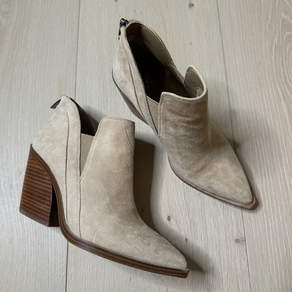 Vince Camuto Gradina Block Heeled Booties
